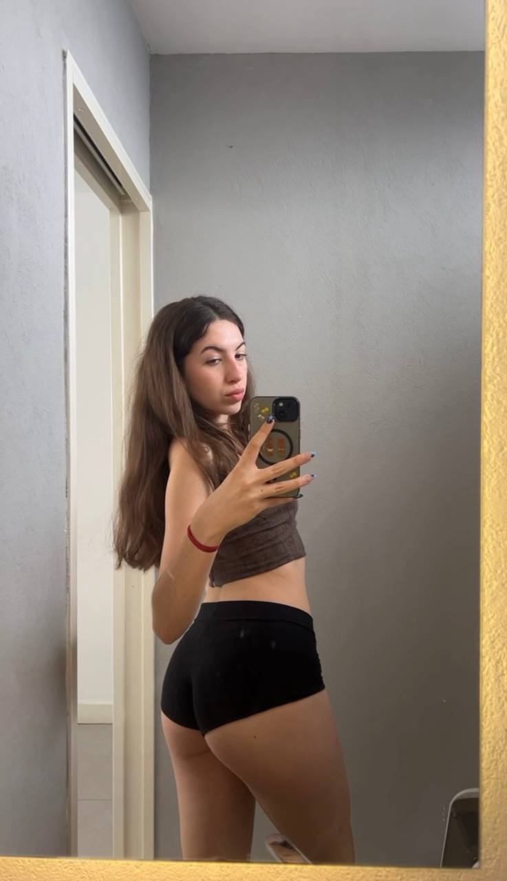 Amber in her underwear in Rangoon