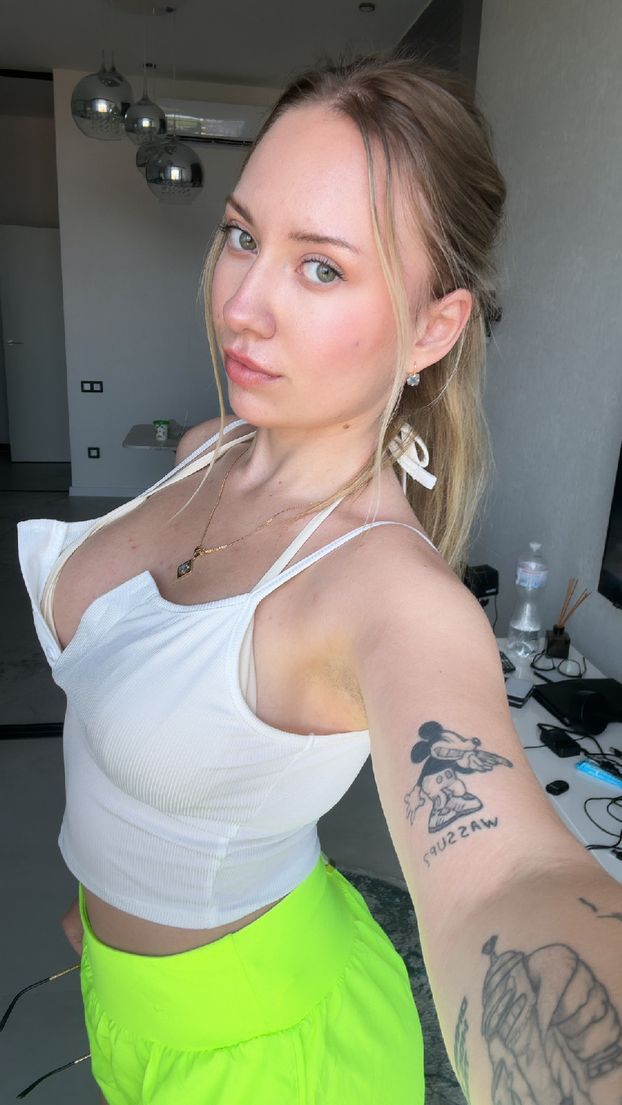 KateV in her underwear in Rangoon