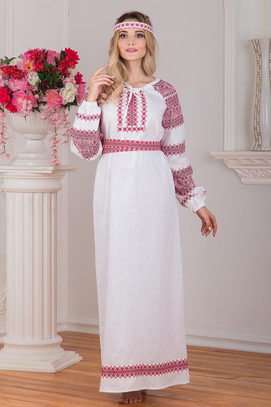 Women in Slavic costumes in Rangoon