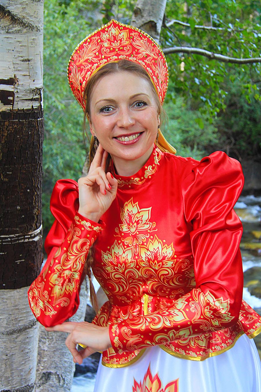 Women in Slavic costumes in Rangoon