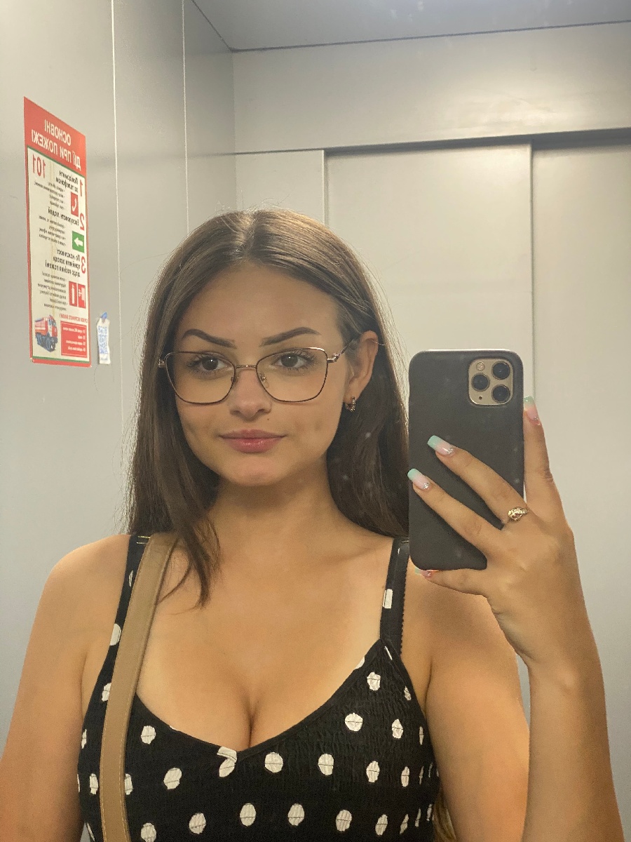 Sexy model Stacy in Rangoon